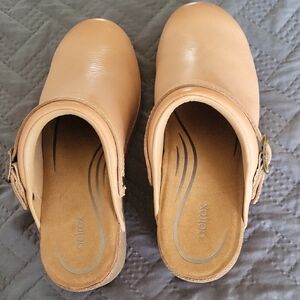 Aetrex Light Brown Leather Mules